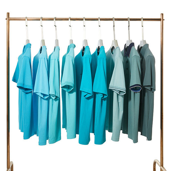 เสื้อยืดชายที่สามารถหายใจได้ ใส่สัญลักษณ์และสีดํา สีขาว สีฟ้า