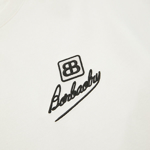 การพิมพ์แผ่นผ้าปูฟซิลค์แบบกําหนดเองบนเสื้อ T-Shirt ขนาดใหญ่ 100% หนังปูน เพื่อความยั่งยืน