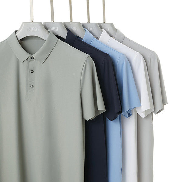 สีที่กําหนดเอง เสื้อยืดโปโลแบบเรียบๆ กันรอยในช่วงฤดูร้อน สําหรับผู้ชายในชุดหนาวแห้ง