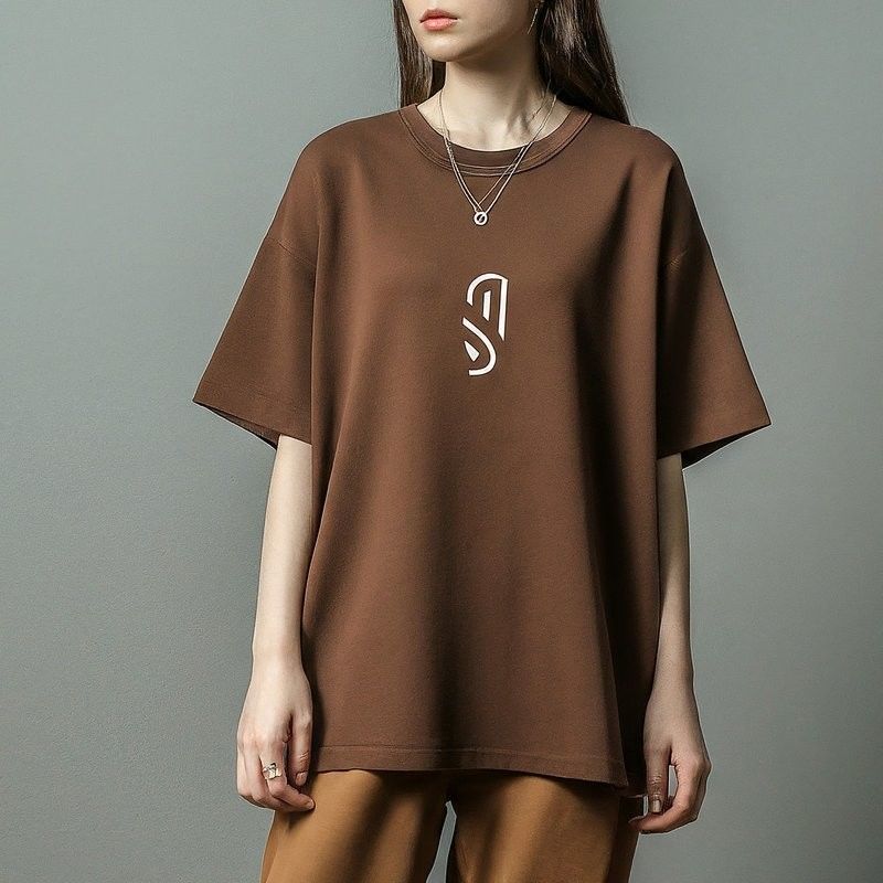 กราฟฟิก ขนาดใหญ่ เสื้อ T ผู้หญิง 220 กรัม