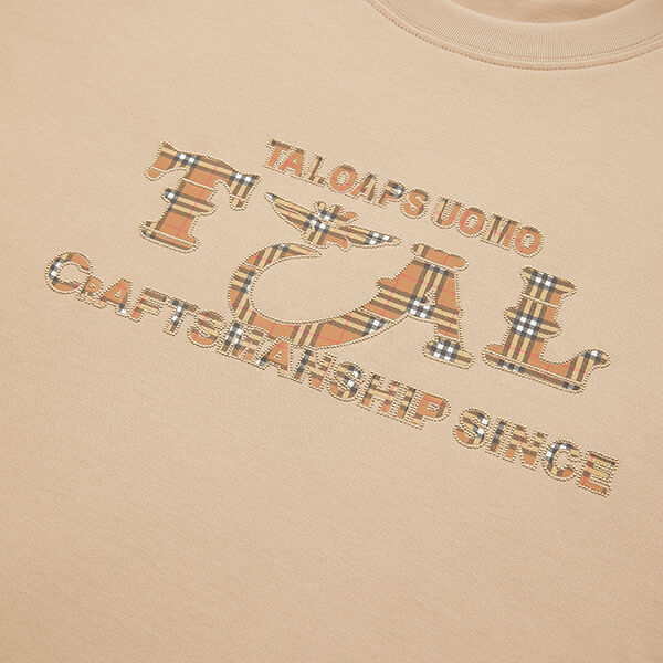 สะดวกต่อผิวหนัง หายใจสบายๆ ผ้าใบพรีเมียม T Shirt Custom Print Your Own Brand Logo Custom 180-200gsm คุณภาพสูง