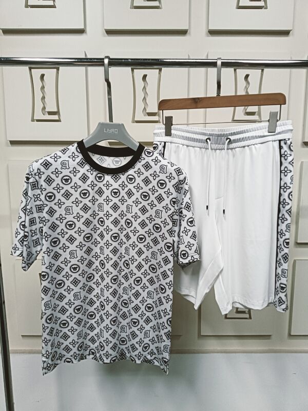 เสื้อยืดคอปกแขนสั้นสไตล์วินเทจฟอกสีสำหรับผู้ชาย ขายส่งตรงจากโรงงาน พร้อมโลโก้ที่กำหนดเอง