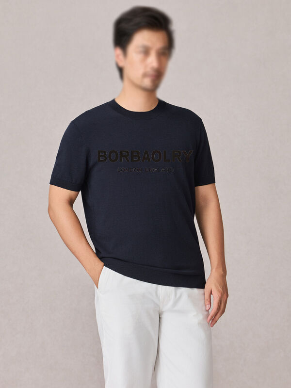 ขายปลีก ร้านออกกําลังกายผู้ชาย วิ่ง T-shirt แห้งรวดเร็ว พิมพ์ตามสั่ง สีธรรมดา สีว่าง สนามการแข่งขัน สไตล์ผ้าปู