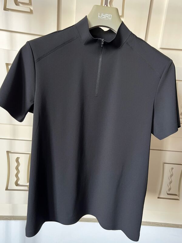 เสื้อยืดคอตั้งแขนสั้นสำหรับผู้ชาย ผ้าแห้งเร็ว ยืดหยุ่น ระบายอากาศได้ดี สำหรับเสื้อยืดกีฬา กิจกรรมกลางแจ้ง