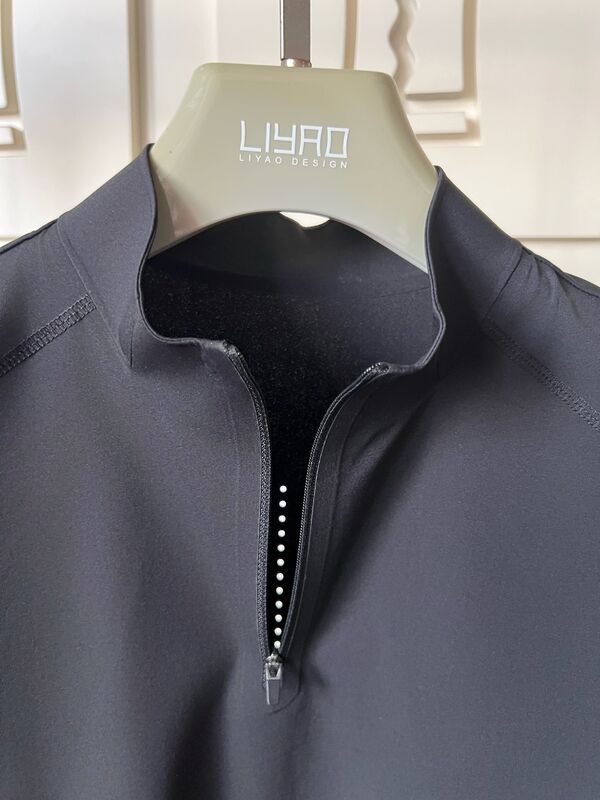 เสื้อยืดคอตั้งแขนสั้นสำหรับผู้ชาย ผ้าแห้งเร็ว ยืดหยุ่น ระบายอากาศได้ดี สำหรับเสื้อยืดกีฬา กิจกรรมกลางแจ้ง