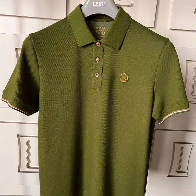 เสื้อโปโลชายระดับพรีเมียม คอปกคลาสสิก สีสันสดใส รายละเอียดประณีต โลโก้ซิลิโคนมีเท็กซ์เจอร์ เสื้อยืดโปโลชายคุณภาพสูง