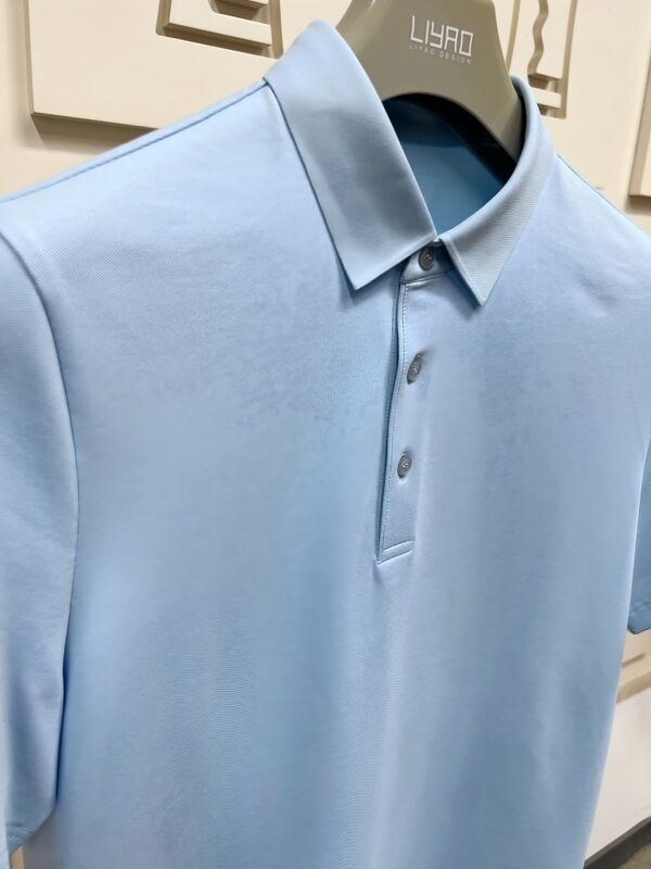 เสื้อโปโลชายพรีเมียม | ดีไซน์มินิมอล, ผ้าสัมผัสนุ่มแขนสั้นสำหรับทุกฤดู ผู้ผลิตเสื้อยืดชาย OEM/ODM