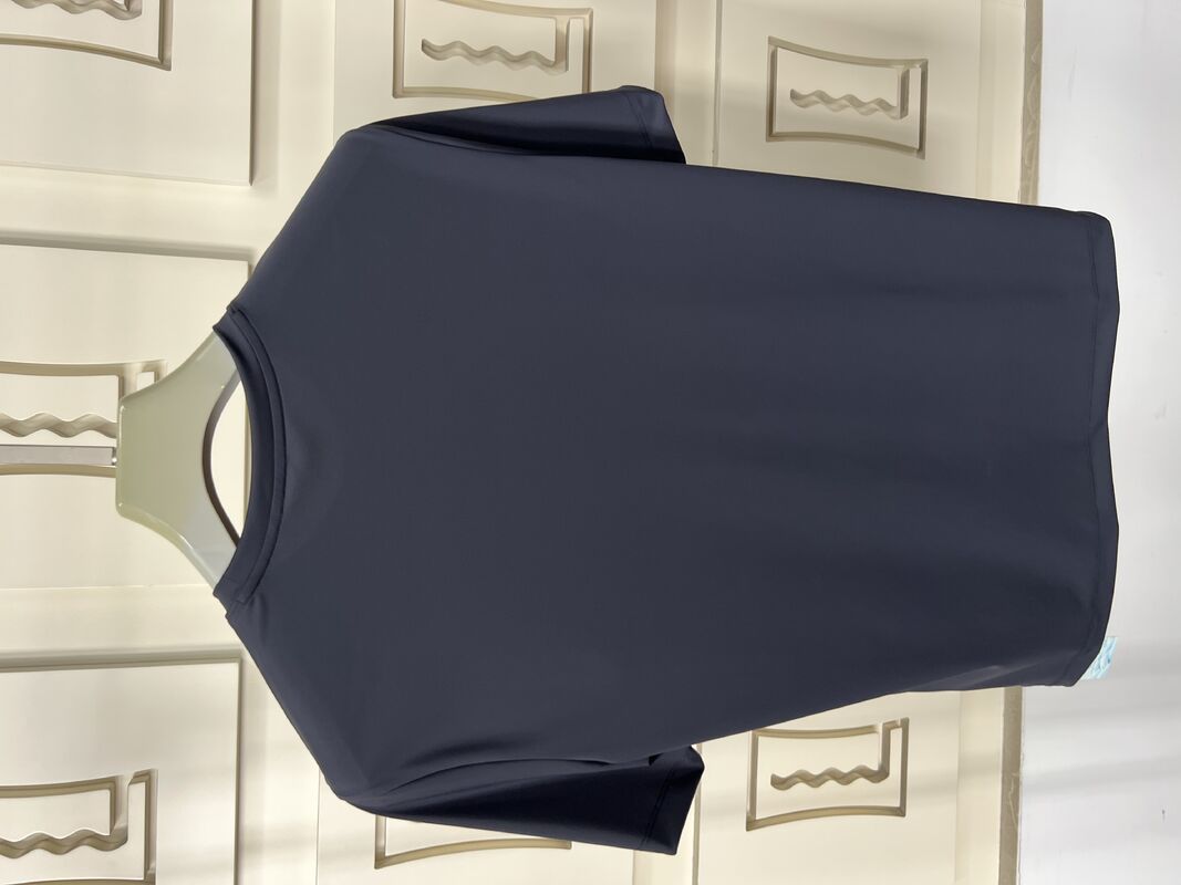 เสื้อกีฬาชาย ชุดกีฬาแบบสุ่มสีดํา - สั้น - แขน T - เสื้อและกางเกง กางเกงที่สามารถหายใจได้