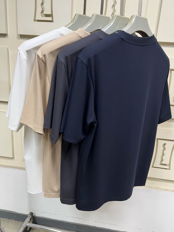 เสื้อยืดแขนสั้นพิมพ์ลายมินิมอลสำหรับผู้ชาย, เสื้อยืดพื้นฐานสีพื้นสำหรับผู้ชาย